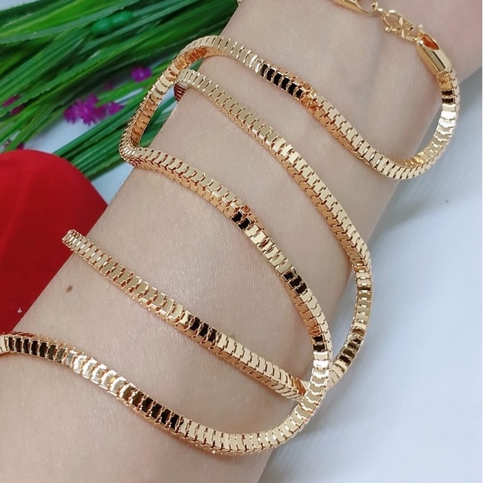 Kalung Milano Perhiasan Wanita Lapis Emas Titanium Xuping