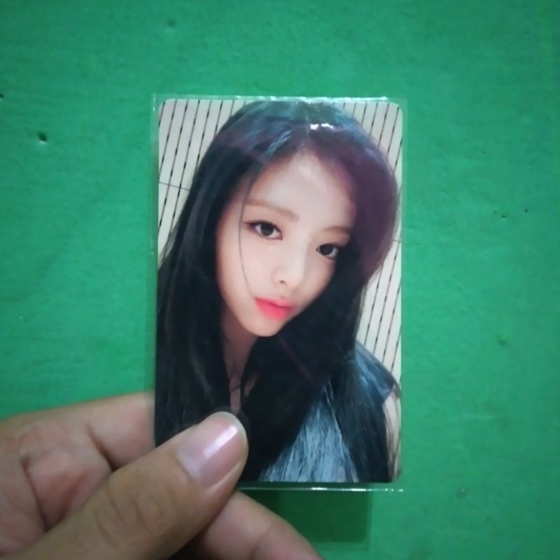 Photocard yuna no bad days juni june / pc nbd juni june yuna