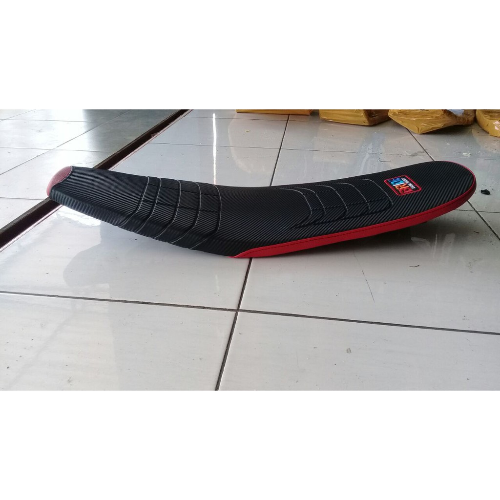 JOK MOTOR SATRIA FU SLIM BAHAN CARBON VARIASI LIST MERAH