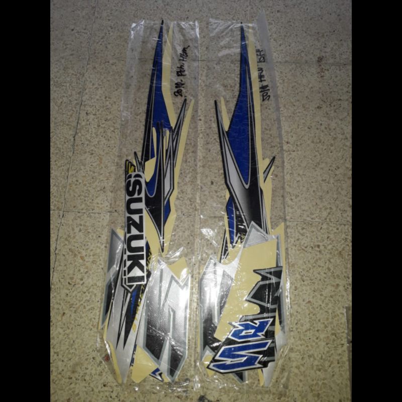 STRIPING LIST STIKER SUZUKI SMASH TITAN 110 SR Tahun 2011 2012 SR READY STOK biru merah hitam