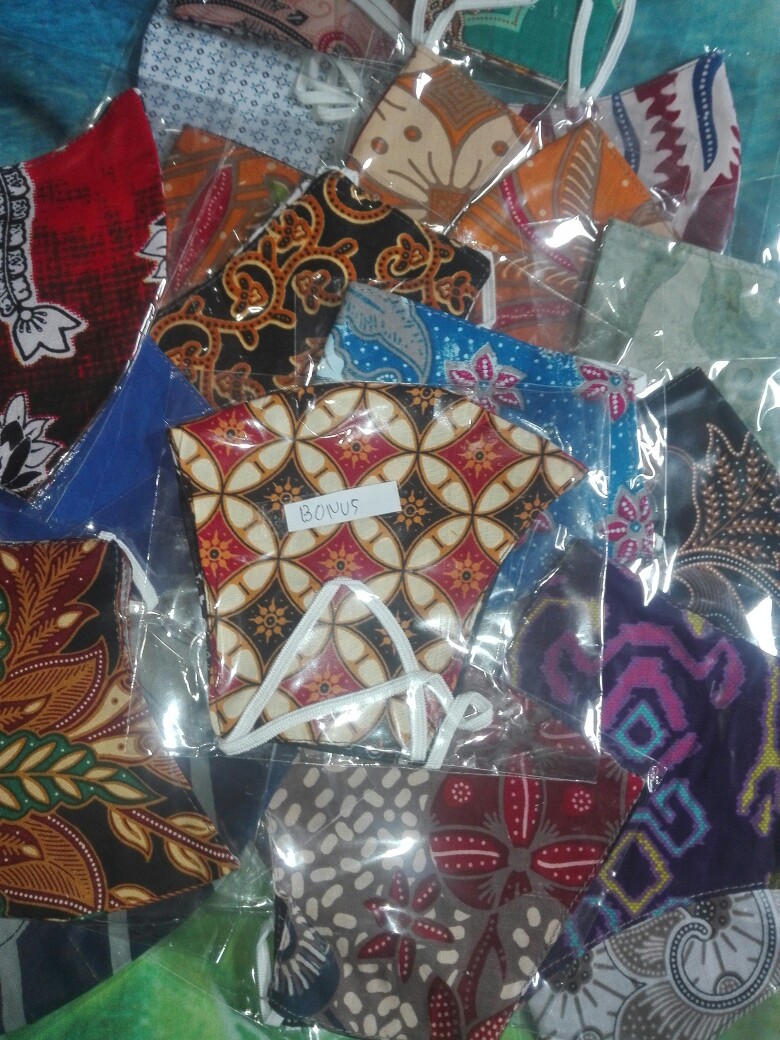Masker Batik Anak Model Ear Loop (tali Lingkar Telinga )