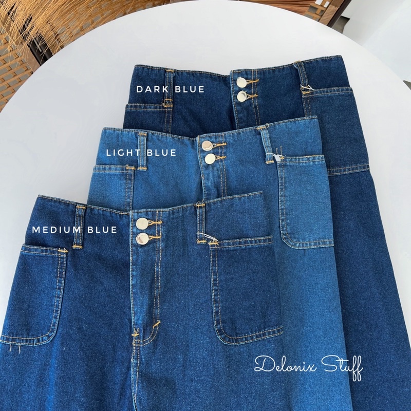 DELONIX | Twin buttons highwaisted jeans