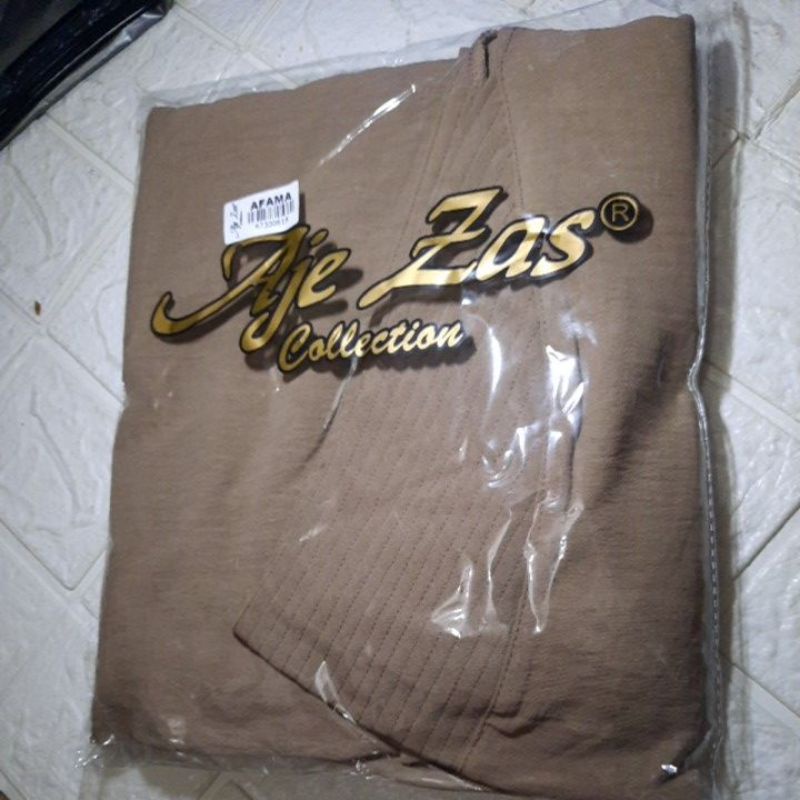 Aje zas khimar Afama ori Aje zas / jilbab cringkel jilbab instan jumbo / Bergo Instan Crinkle jumbo / kerudung syari-Mocca muda