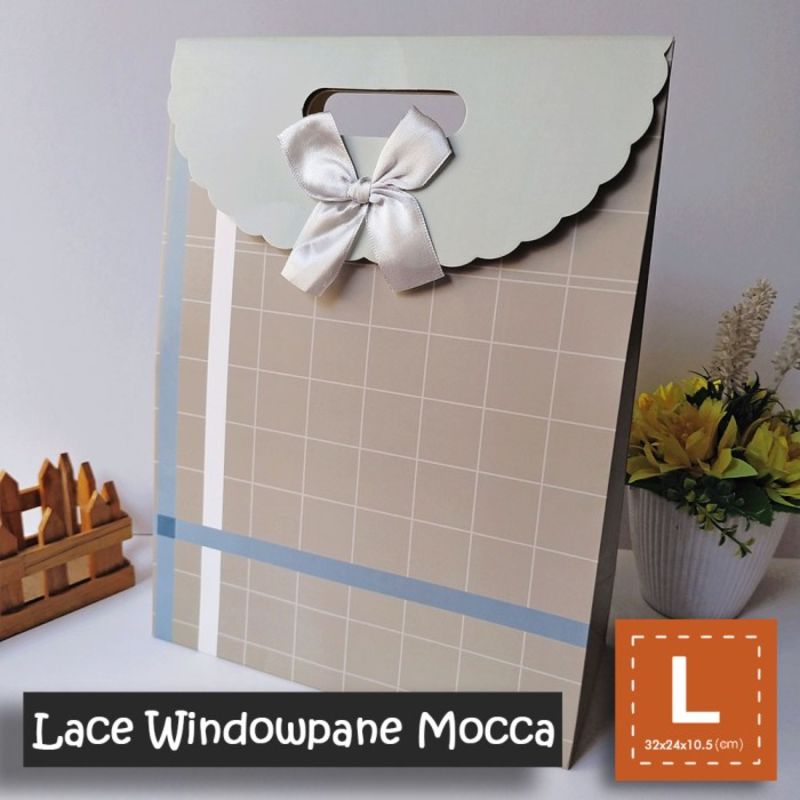 

Paper Bag Motif Ukuran L / Tas Kertas Kado - PLAID