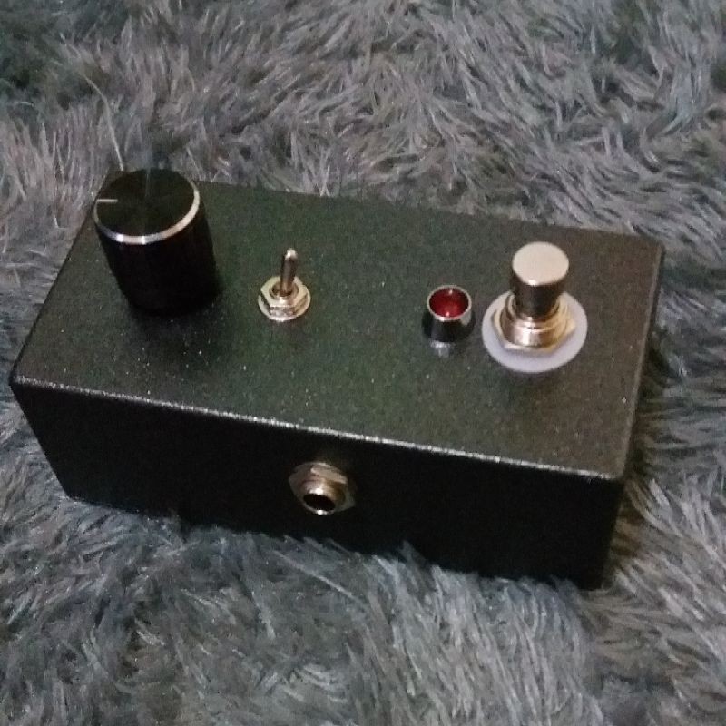 Efek Treble Booster Brian May Custom