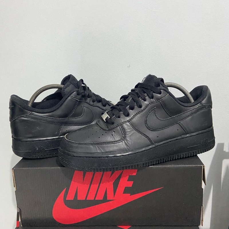 Nike Air Force 1 Triple Black (second)