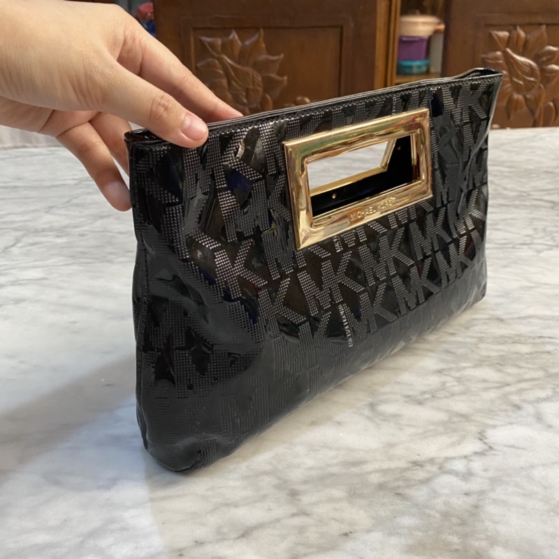 Michael Kors Metallic Gold Patent Leather Berkley Clutch (Pre-loved)