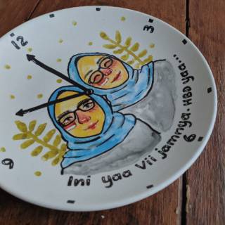 PIRING LUKIS HANDMADE KADO WISUDA PERNIKAHAN ANNIV | Shopee Indonesia