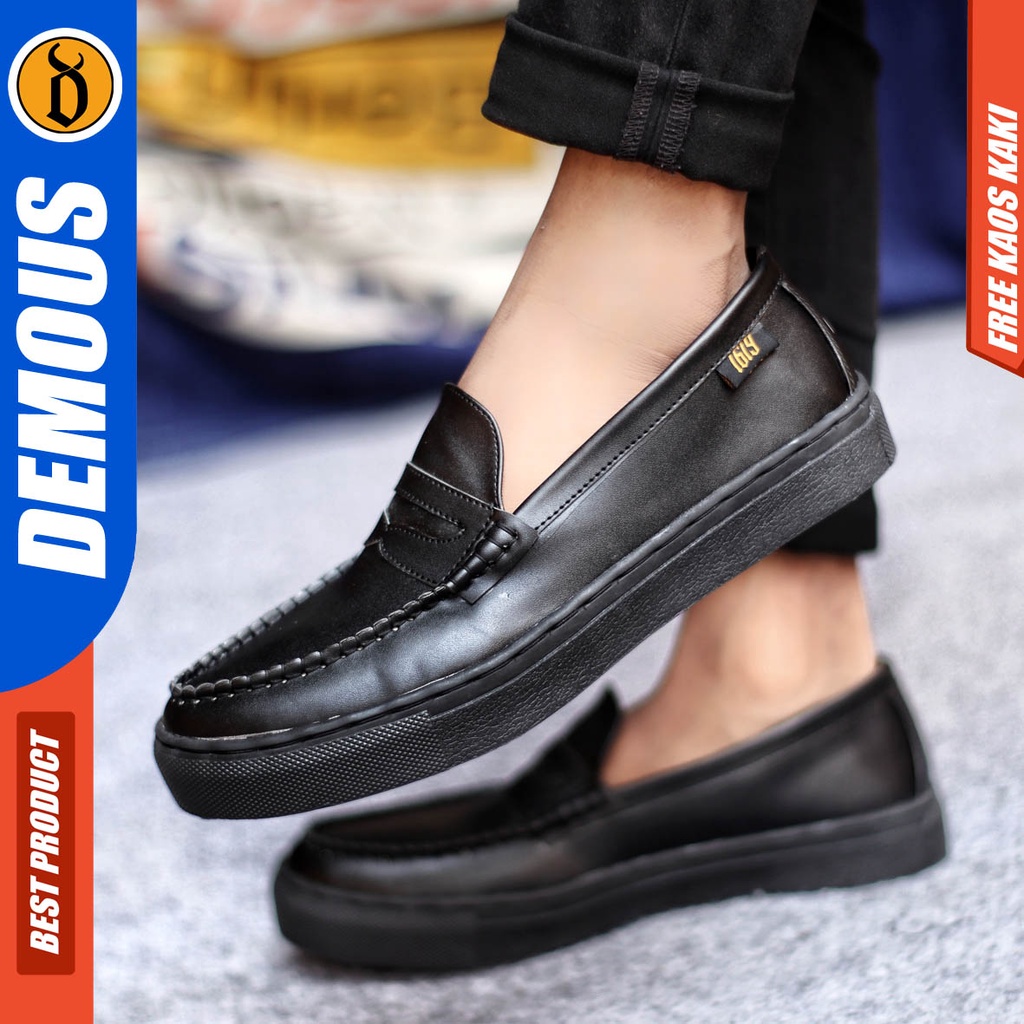 Sepatu Casual Pria Kasual Slip On Formal Kulit Pu Kerja Kantor Hitam Demous Travis