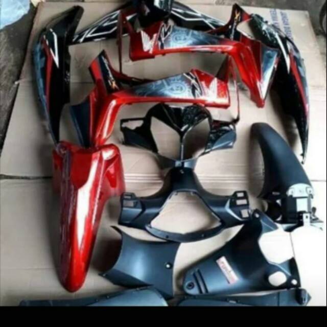 FULL BODY SUPRA X 125 HITAM MERAH
