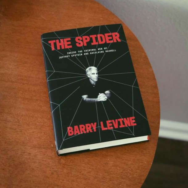 The Spider Inside The Criminal Web Of Jeffrey Epstein And Ghislaine Maxwell Shopee Indonesia