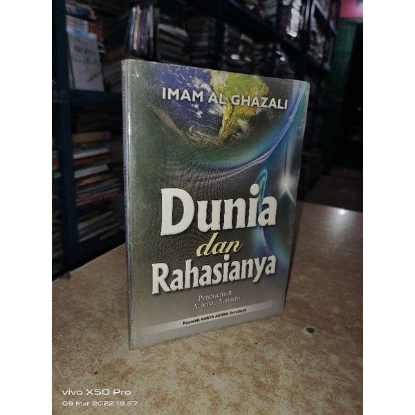 buku dunia dan rahasianya