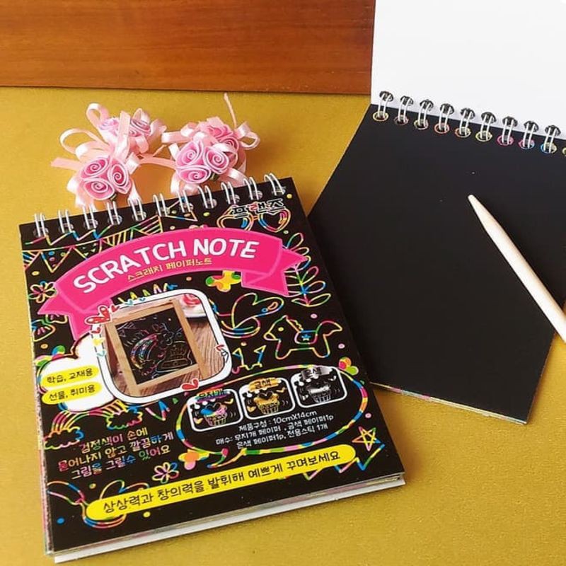 

RAINBOW Scratch Note / Memo Kecil Hitam 17x11 cm + Wooden Stick