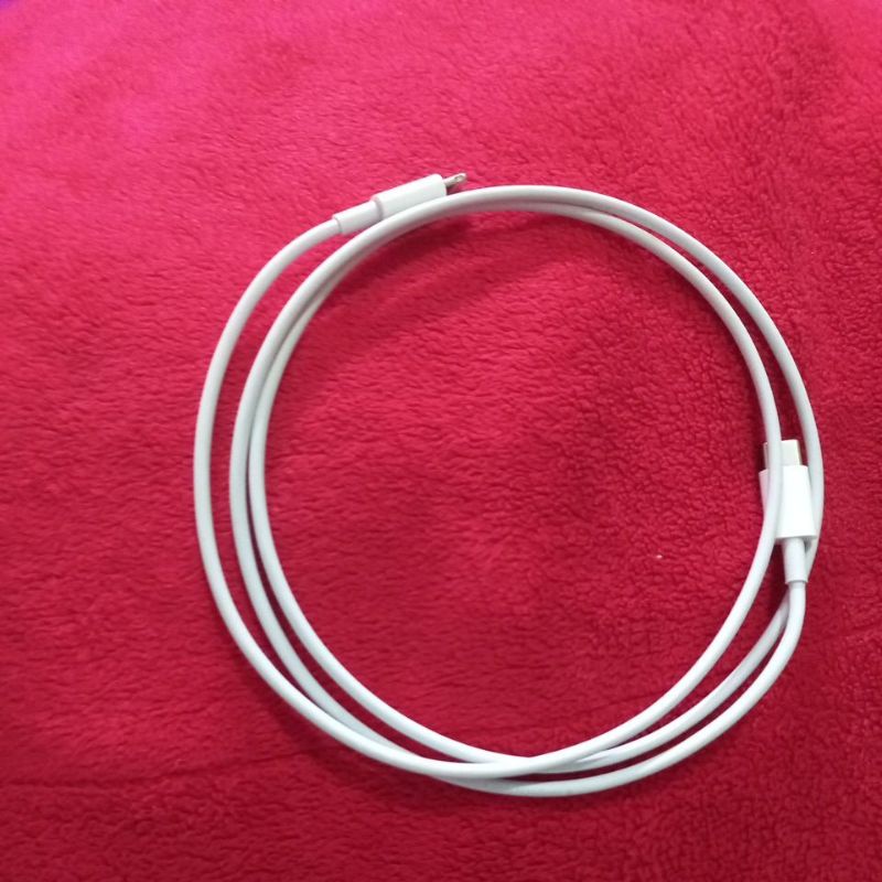 Kabel type C iphone bukan original (preloved)