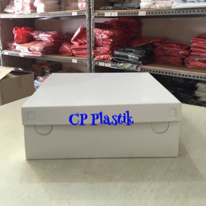 BOX NASI UK. 18X18 + MIKA (ISI 50 PCS)
