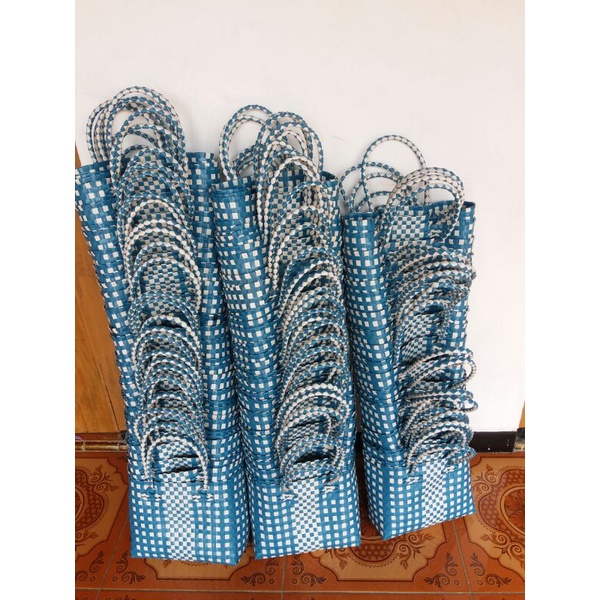 tas anyaman plastik/tas souvenir/tas asul-asul lahiran/tas hajatan