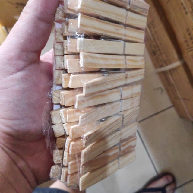 

Jepit foto 7.2 cm isi 24 bh