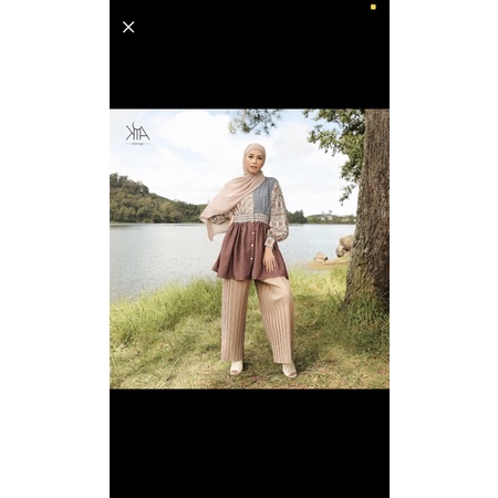 sachi blouse by zaskia sungkar