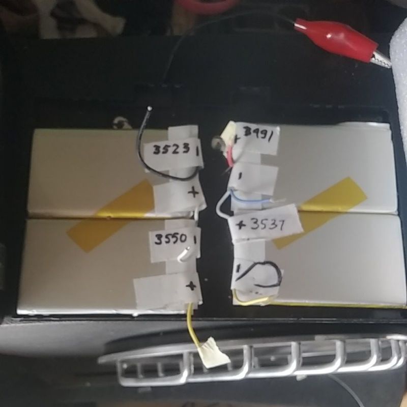 Baterai lithium polymer bekas laptop