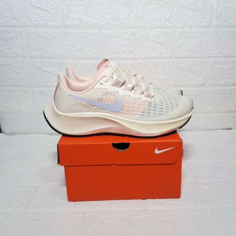 Nike Air Zoom Pegasus 37 &quot;Pale Ivory&quot;