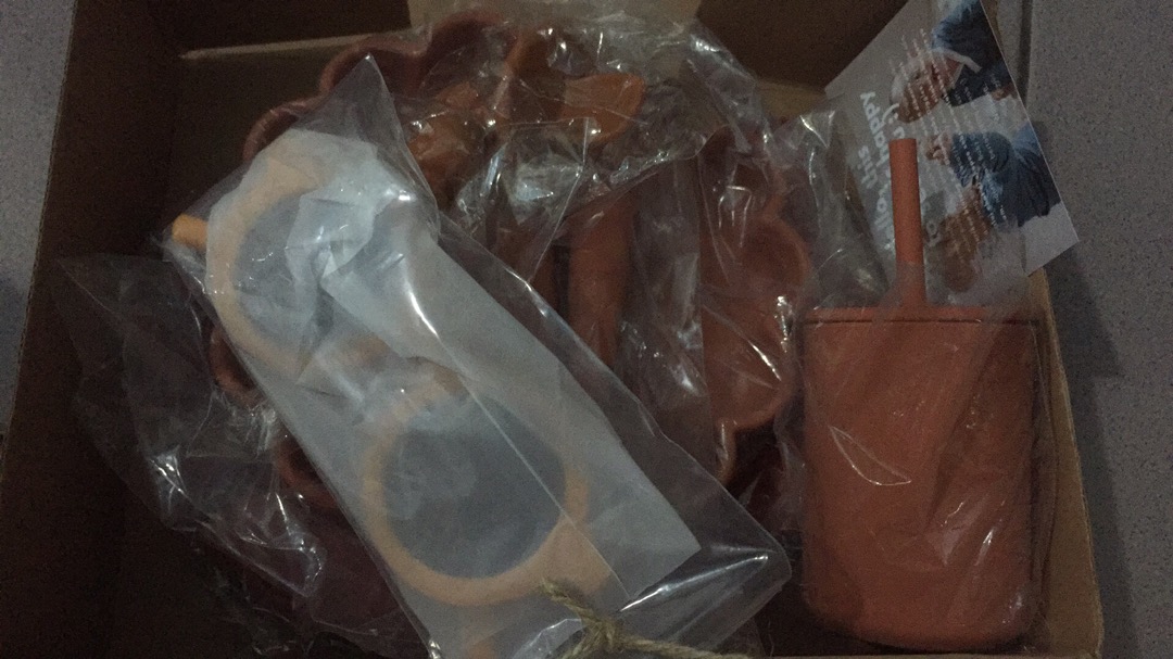 Mikamave Silicone Cup Set With Straw