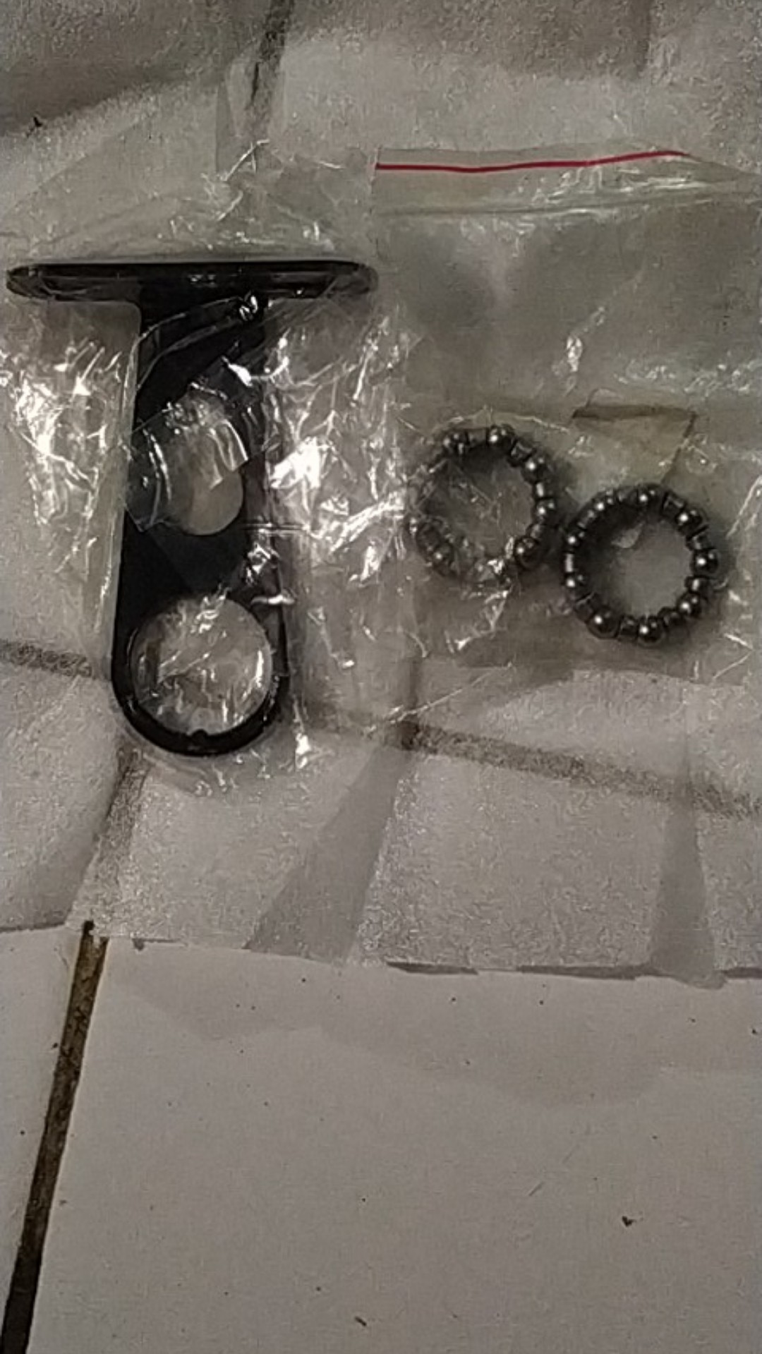 Hanger/tempat Dudukan Keranjang Sepeda