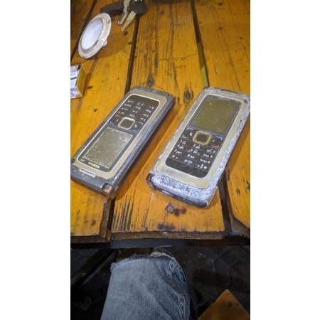 nokia e90 bahan