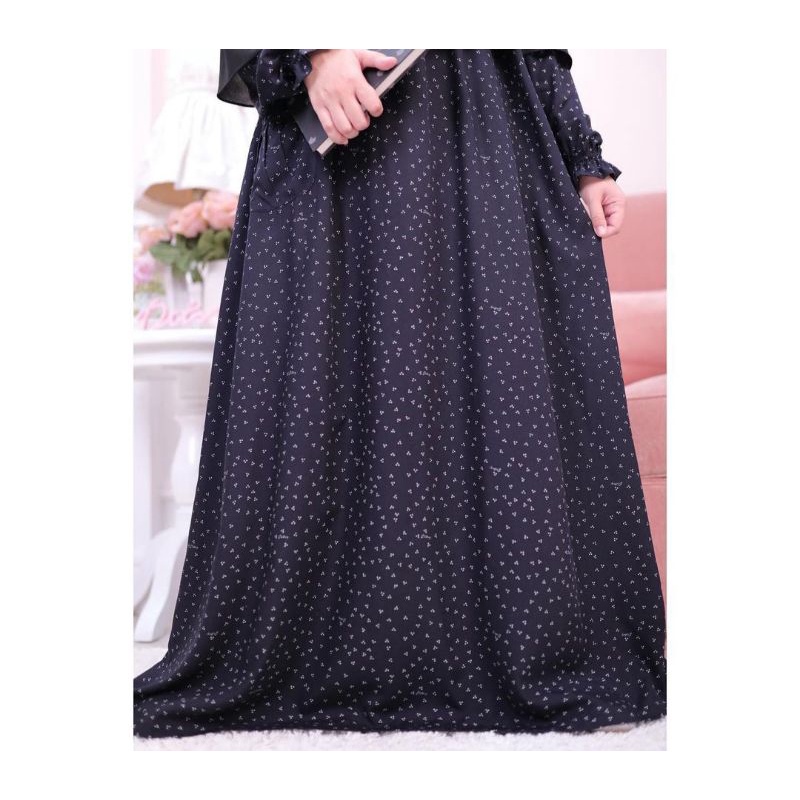 DITSY VIRIDITY BLACK NIGHTGOWN SIZE L