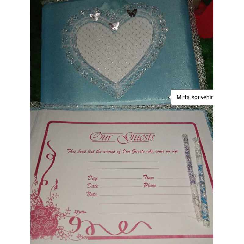

Set buku tamu renda love warna biru langit(1set isi 2 buku+2 pulpen)