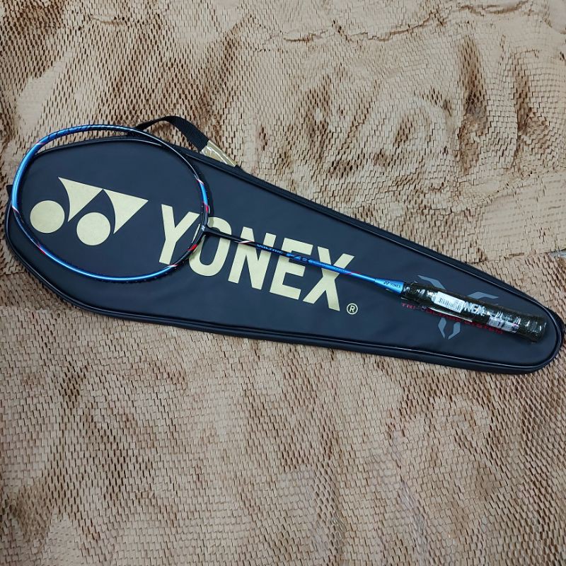Raket Badminton Yonex Voltric FB blu+