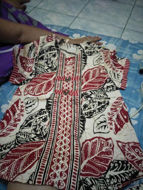 Kemeja 113 Vd# Kemeja Batik Pria Warna Merah Motif Daun Bahan Katun Stretchy