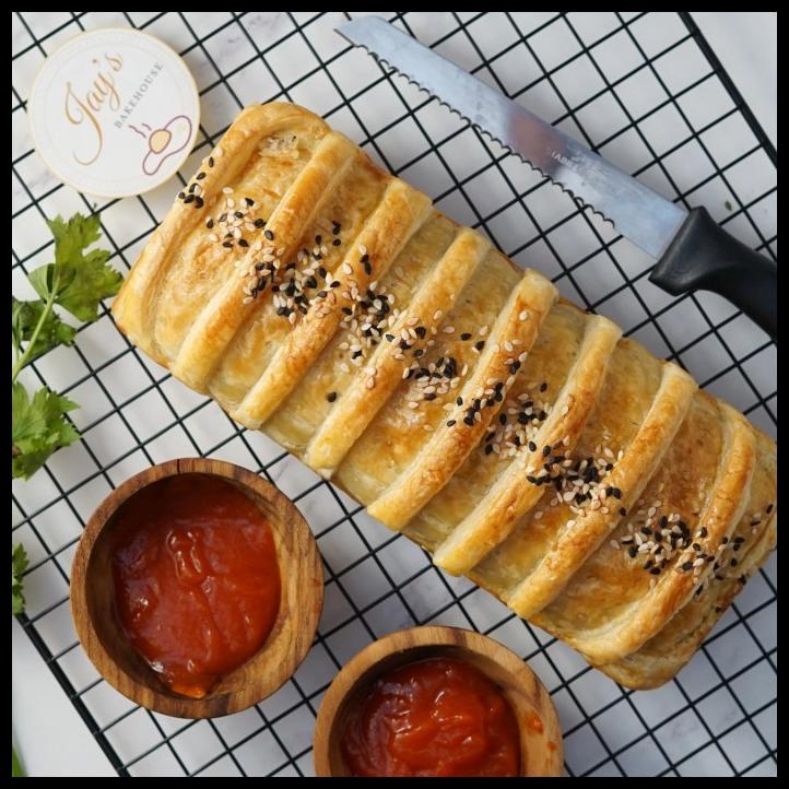 

TERBARUU!! Savory Beef En Crote / Beef Pastry / Picnic Roll PROMO
