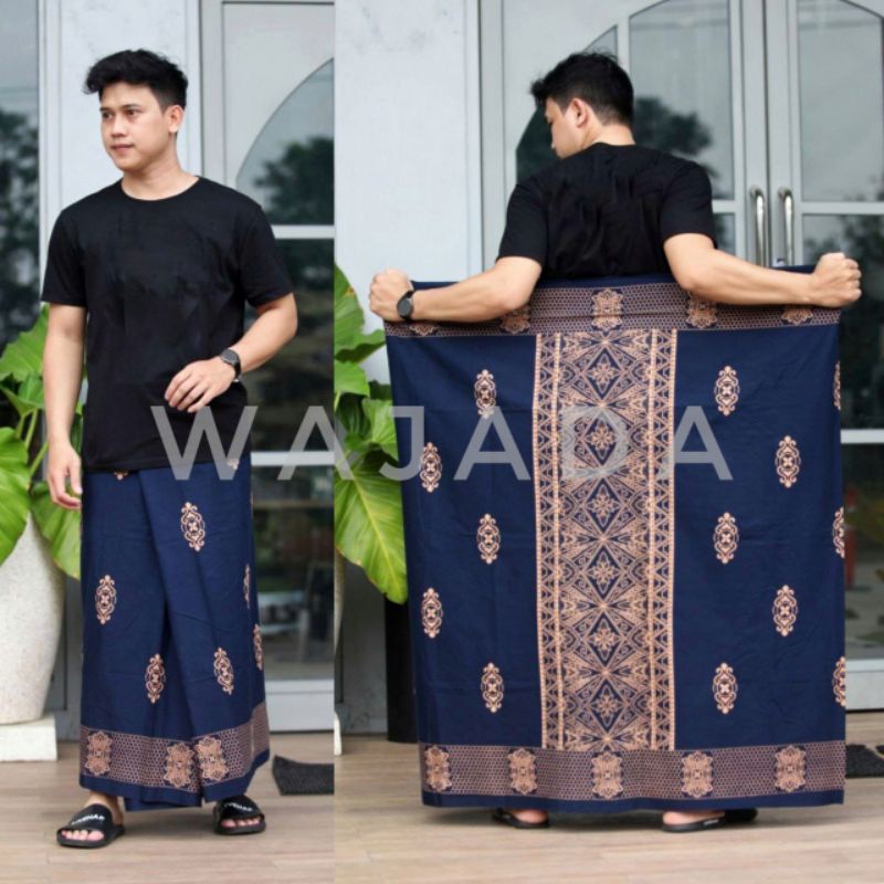 Sarung Batik Pekalongan model Batik Pria Kang Santri palaikat terbaru buat Sholat Pria gaya sarung wadimor ala palaikat terbaru millenials sarung motif aksara jawa