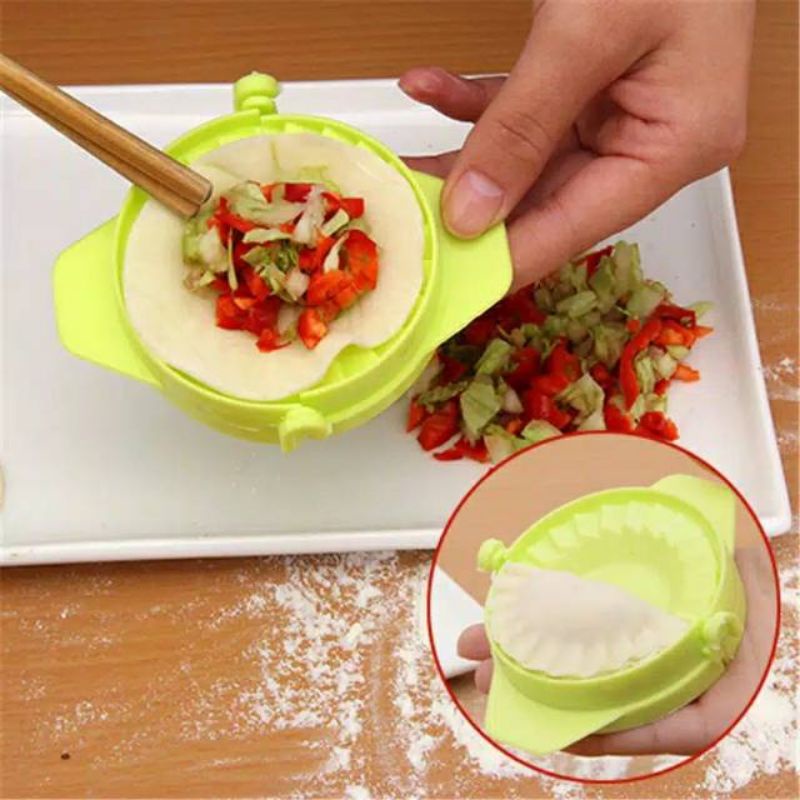 CETAKAN PANGSIT CETAKAN DUMPLING CETAKAN GYOZA PASTEL MOLD ALAT BANTU PANGSIT MAKER DUMPLING MAKER ALAT BANTU BUAT GYOZA CETAKAN KUE CETAKAN ADONAN KUE CETAKAN PANSIT CETAKAN PASTEL PEMPEK ALAT PEMBUAT MOLDING DIMSUM SENDOK CLIP PENTOL BAKSO DAGING KUE