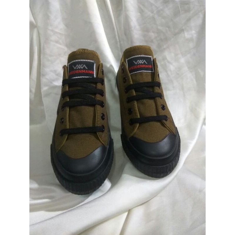 Sepatu sport weidenmann " Y" Olive /Black...... /sepatu canvas......