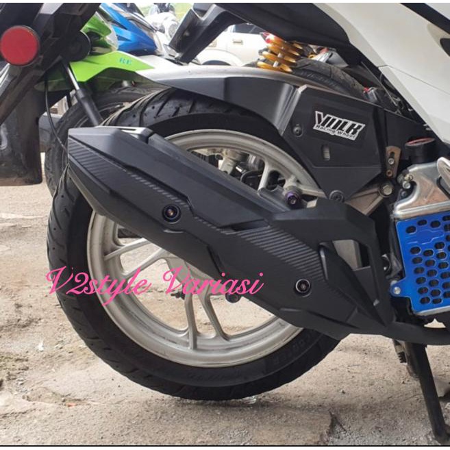 COVER KNALPOT HONDA VARIO 125 150 HONDA MODEL AIRBLADE VIETNAM ORIGINAL ANTI LUMER TAMENG KENALPOT TUTUP PROTECTOR MUFFLER HITAM KARBON Vario 125 fi esp techno led cbs iss VARIO 150 keyless old new 2012 2013 2014  2015 2016 2017 2018 2019 2020