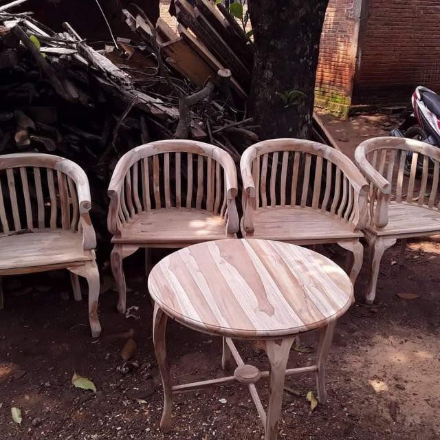 MEJA BETAWI BAHAN KAYU JATI MENTAH SUDAH HALUS DI KIRIM VIA JTR JNE TIDAK ADA TAMBAHAN ONGKIR LAGI