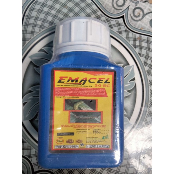 Emacel (Obat ulat daun)