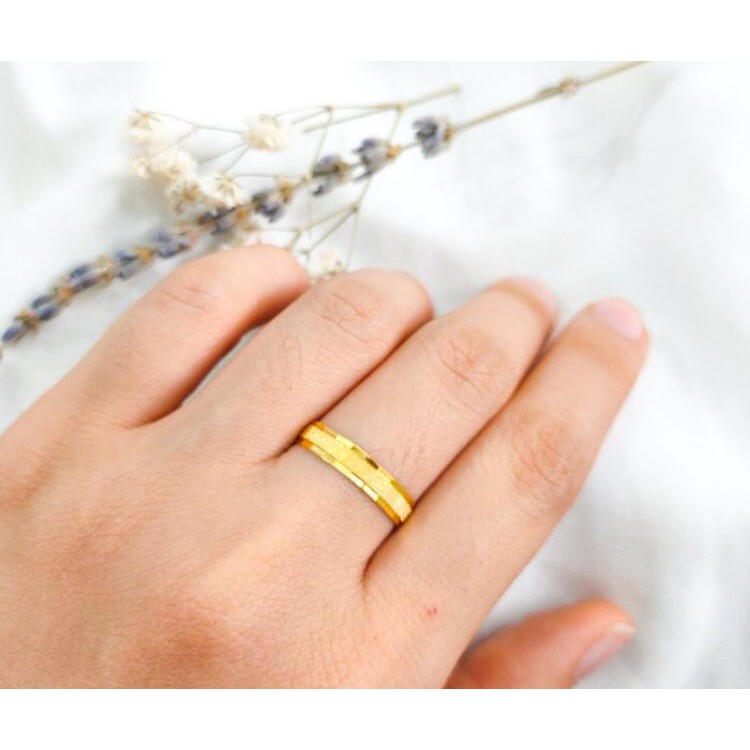 Cincin Polos Motif Pasir Koleksi Josean Elegant Emas Asli