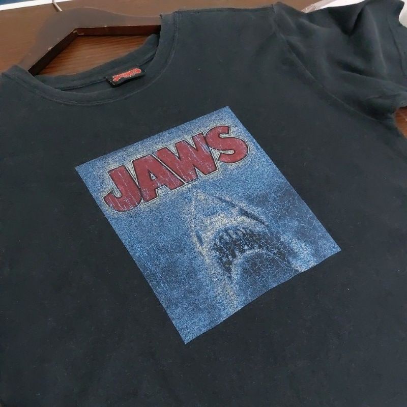 Kaos Film Jaws Second