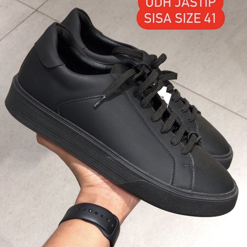 ZARA SNEAKERS TRIPLE BLACK