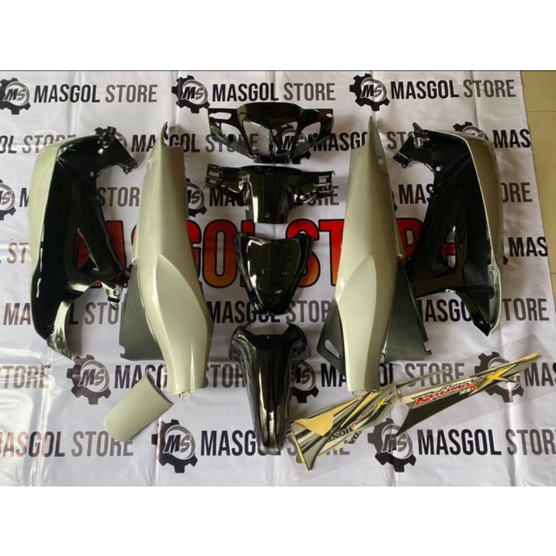 Full Cover Body Halus Motor Honda Kharisma X 125 D / Body Halus Karisma Hitam Silver. TERLARIS