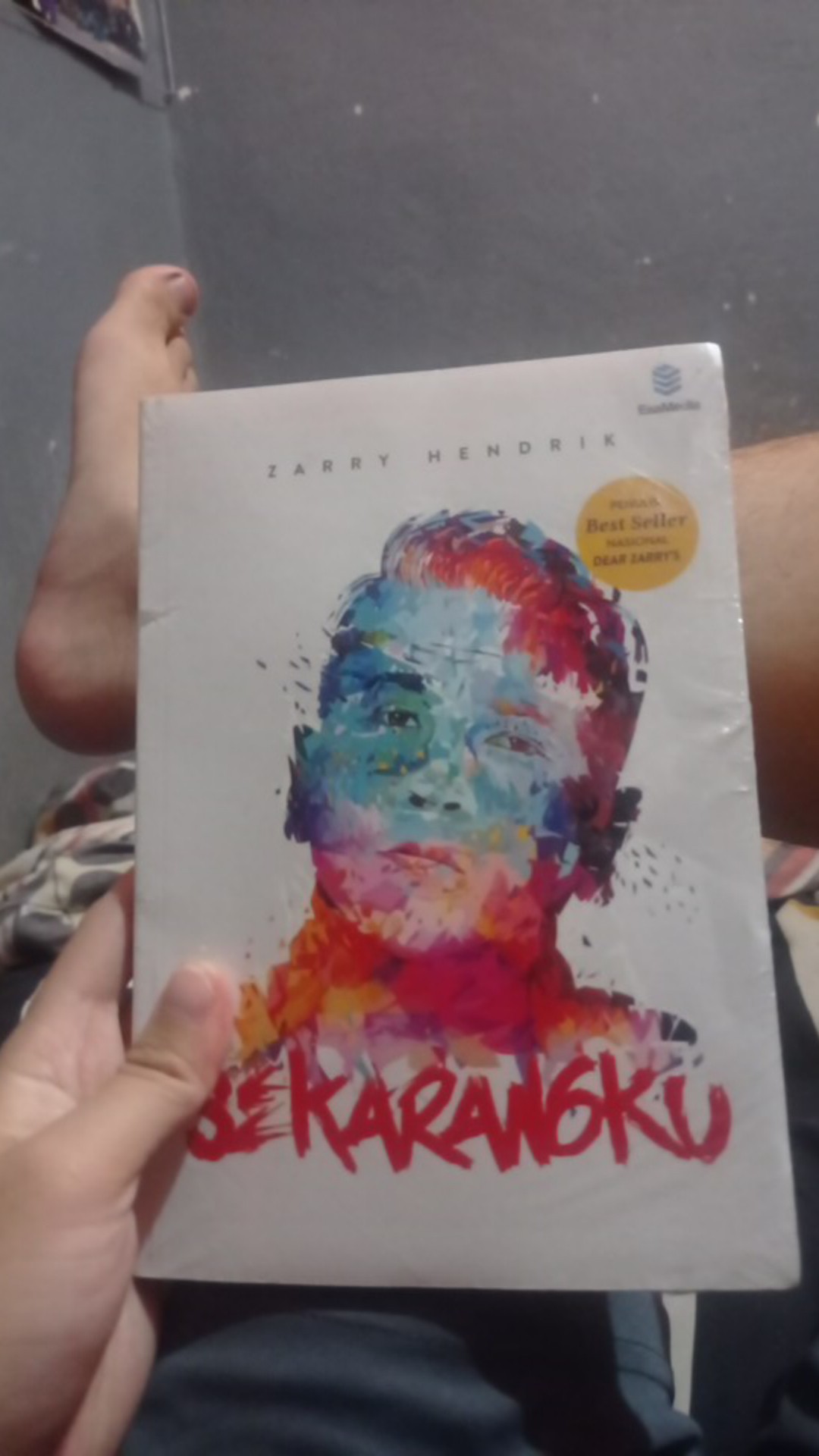 Buku Zarry Hendrik Buku Sekarangku Kumpulan Puisi Buku Original Ufuk Shopee Indonesia