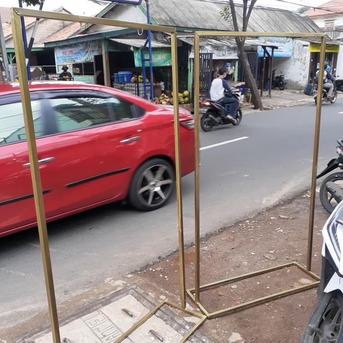 Standing Welcome Sign