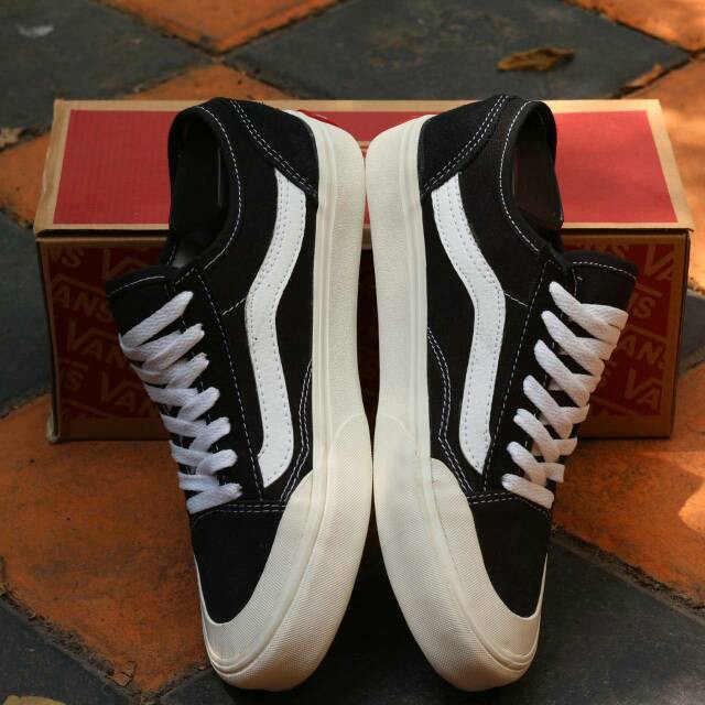 SEPATU VANS OLDSKOOL HALFMOON HITAM PUTIH BLACK WHITE PRIA ARMY