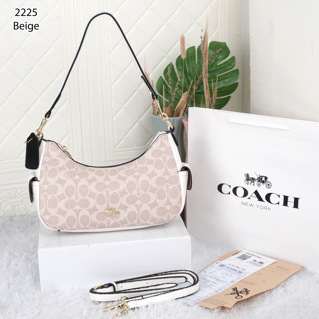 Pennie Shoulder Bag 2225