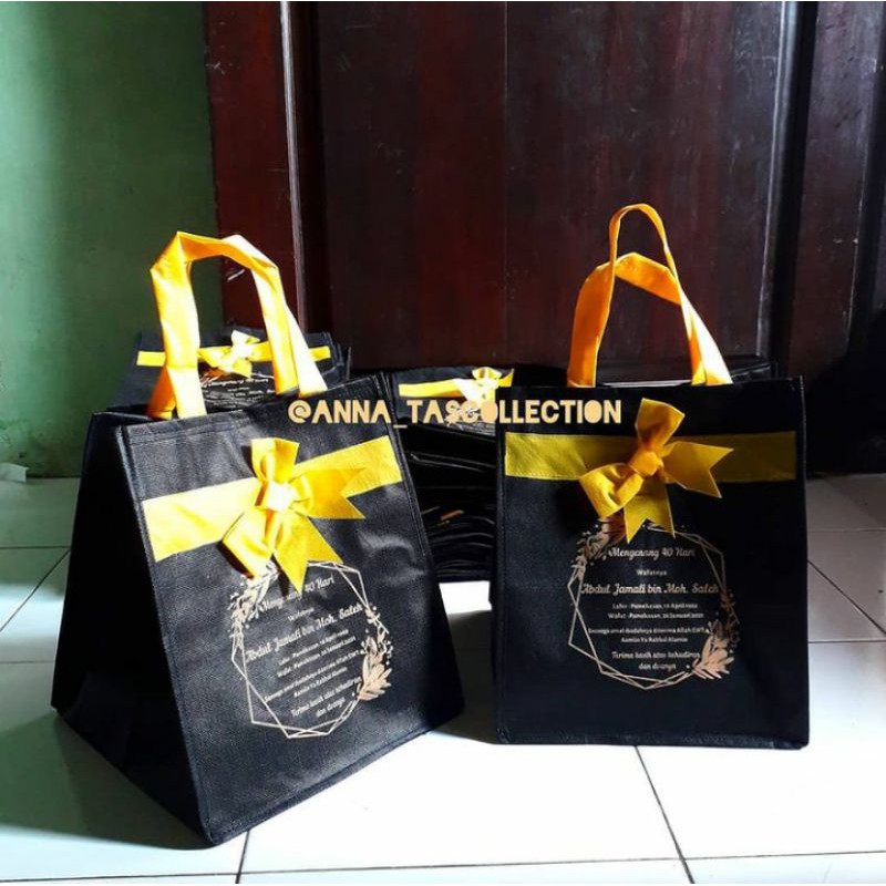 

Tas spunbond sablon/ Tas Box Nasi 22x22x30 min 50 pcs (Tas jahit)