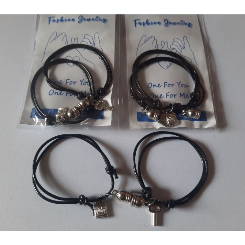 gelang couple gelang magnet sudah dapat sepasang