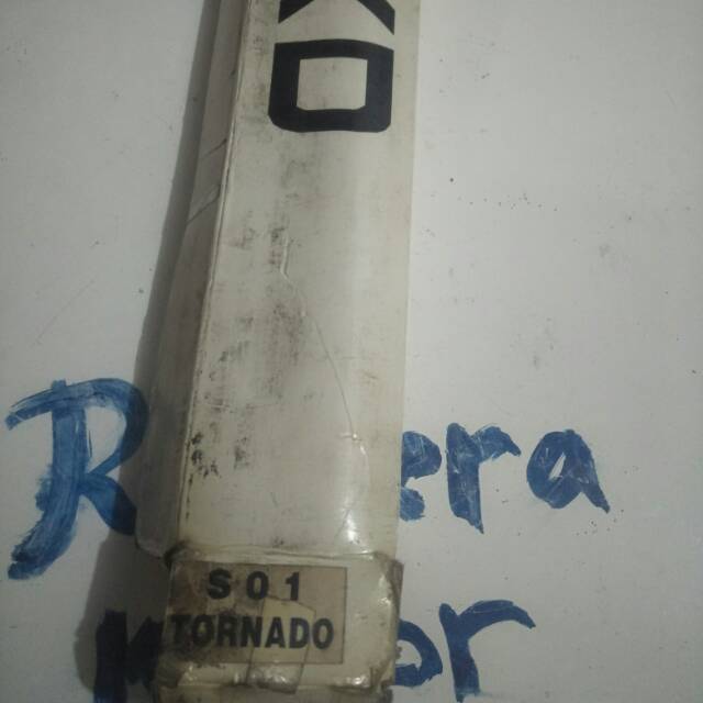 As shock depan suzuki tornado original