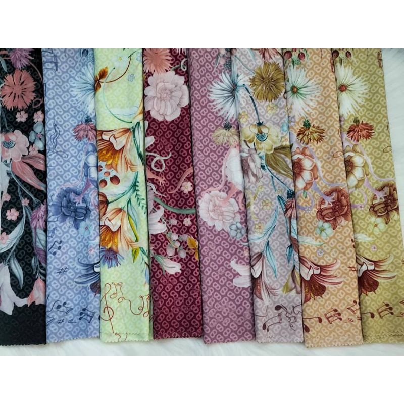 hijab segi empat voal motif premium motif polkadot